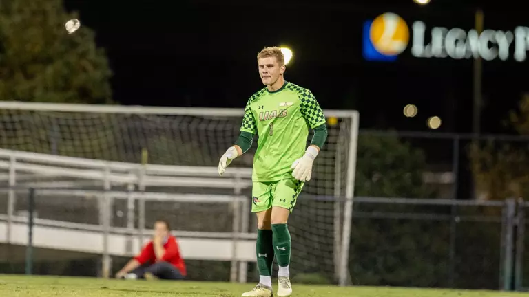 Men's Soccer Falls to No. 4 SMU in Season Finale