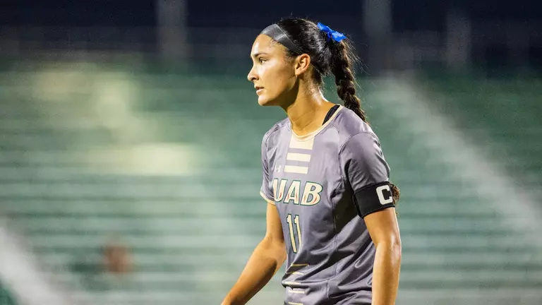 Zuniga and Graeser Earn AAC Postseason Recognition