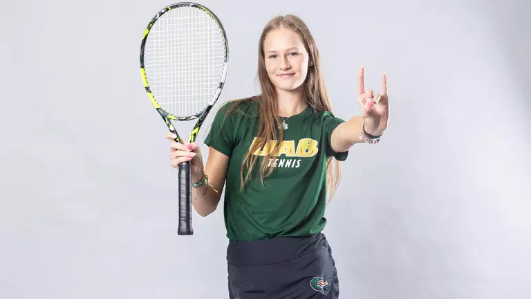 Women’s Tennis Claims Two Titles at Roberta Allison Fall Classic