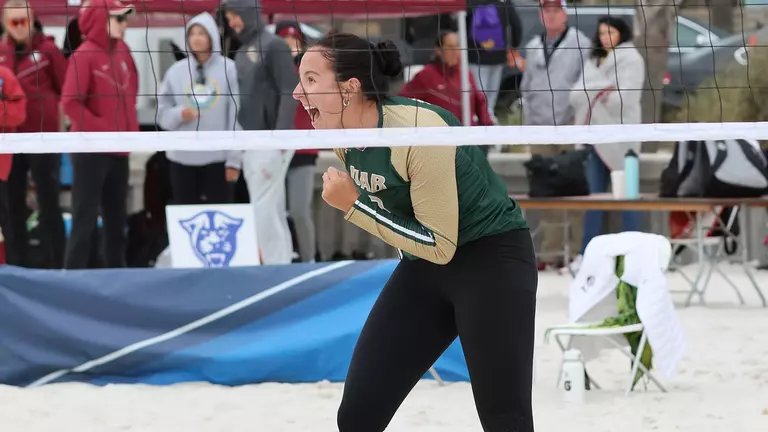 UAB Beach Volleyball Defeats No. 19 Tulane, 3-2