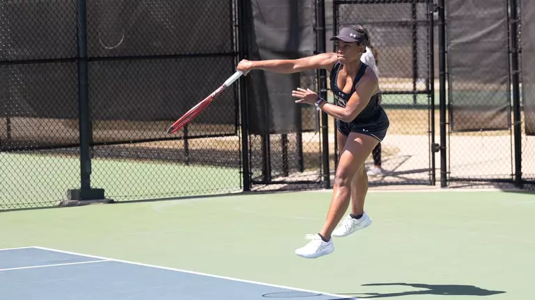 Clarke Wins C-USA Spirit of Service Award