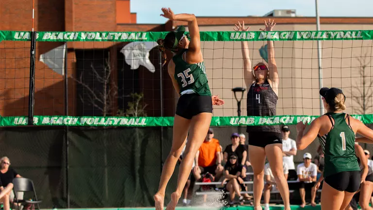 UAB Beach Volleyball Travels to Atlanta for GSU Digging Duals