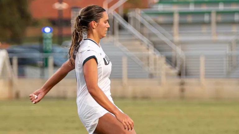 Women’s Soccer Hosts North Texas for Senior Night