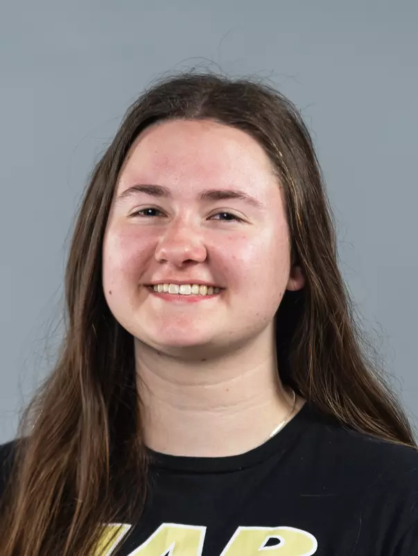 Emily Buck Headshot