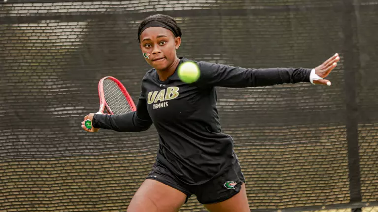 Women's Tennis Prepares for Back-to-Back Showdowns