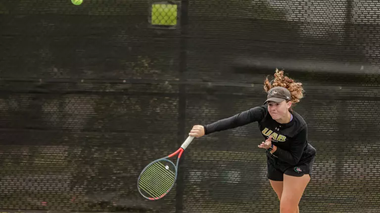 Women's Tennis Ready to Rumble Against WKU