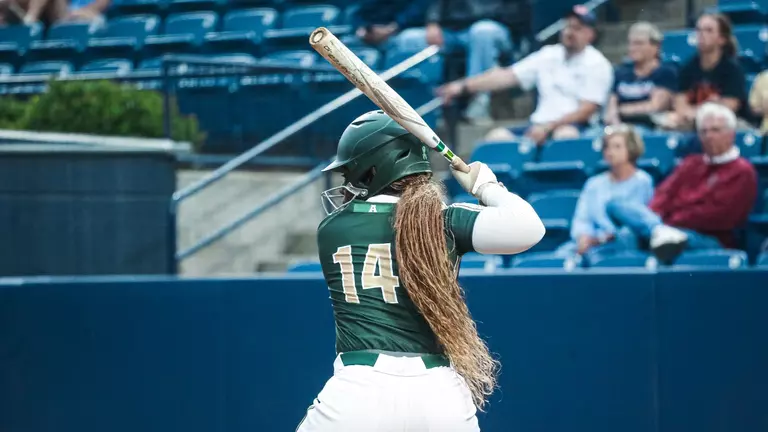 Henderson's Walk-Off Hit Gives UAB 10-2 Win Over Memphis