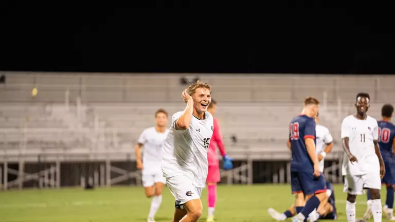 Jessen Named AAC Freshman of the Week, Two Named to Honor Roll