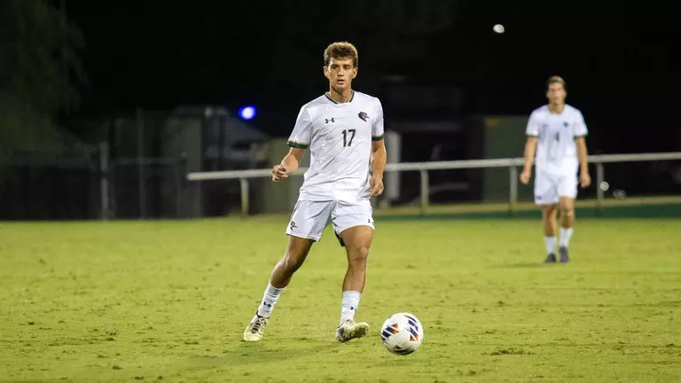 Men’s Soccer Falls to Charlotte