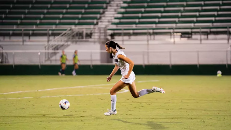 Blazers Drop 1-0 to Temple