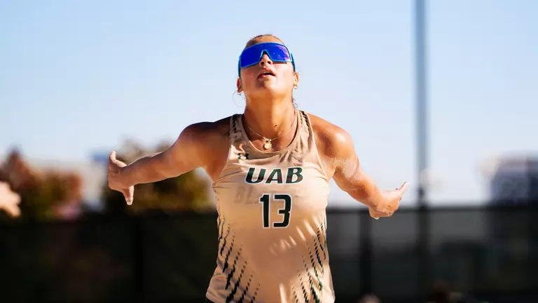 Beach Volleyball Continues Action at South Carolina