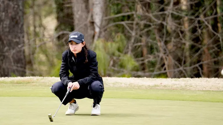 Women’s Golf Competes in Pinetree Women’s Collegiate, Places 10th
