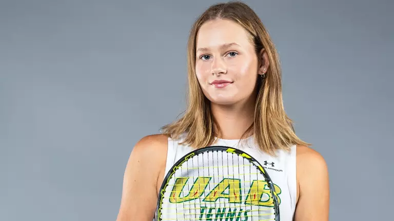 Women’s Tennis Set to Face Louisville