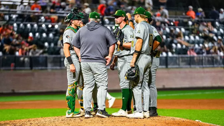 UAB Drops Finale at Charlotte, 49ers Complete Sweep