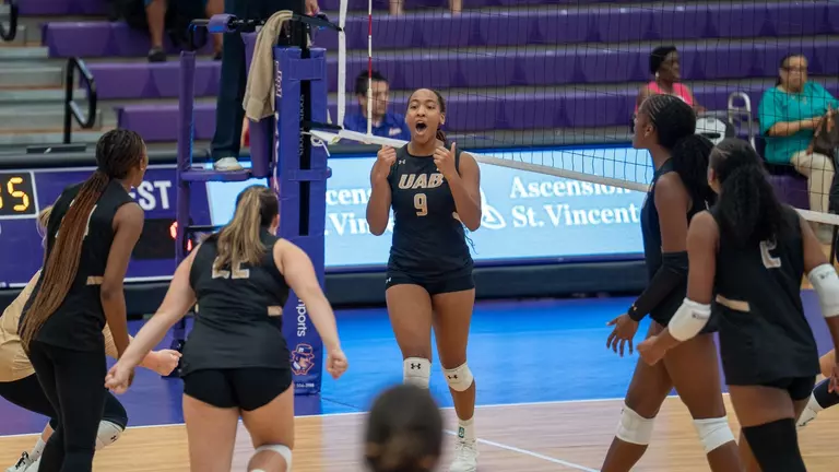 UAB Splits Day One in Evansville