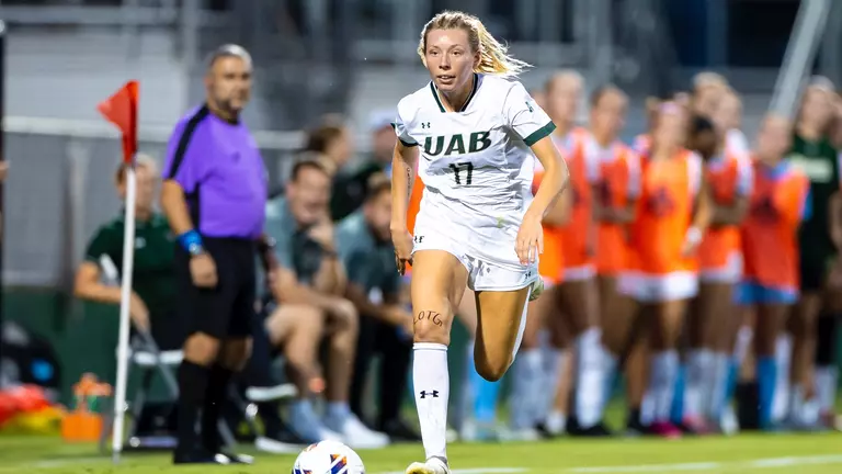 Mills Secures American Conference Honorable Mention
