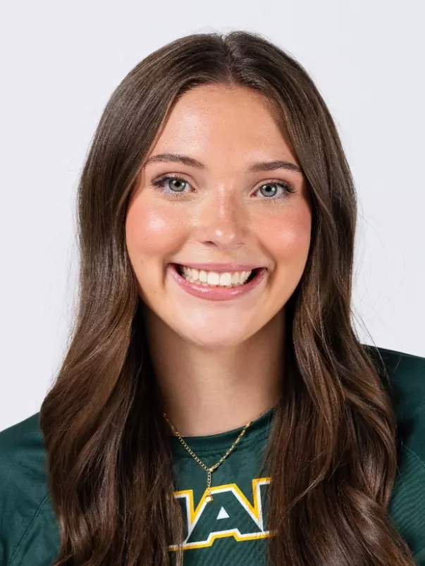 Makayla Meister Headshot
