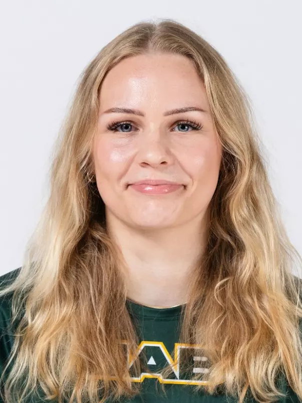 Annastiina Tarkkanen Headshot