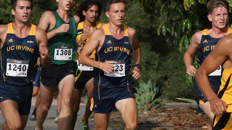 'Eaters Compete at Stanford Invitational Saturday