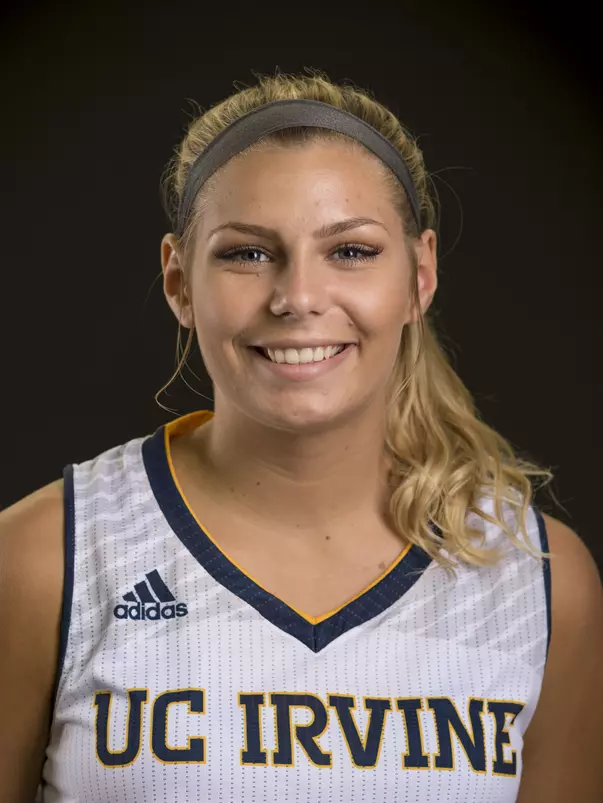 autumn-baumgartner-2017-wbb-mug