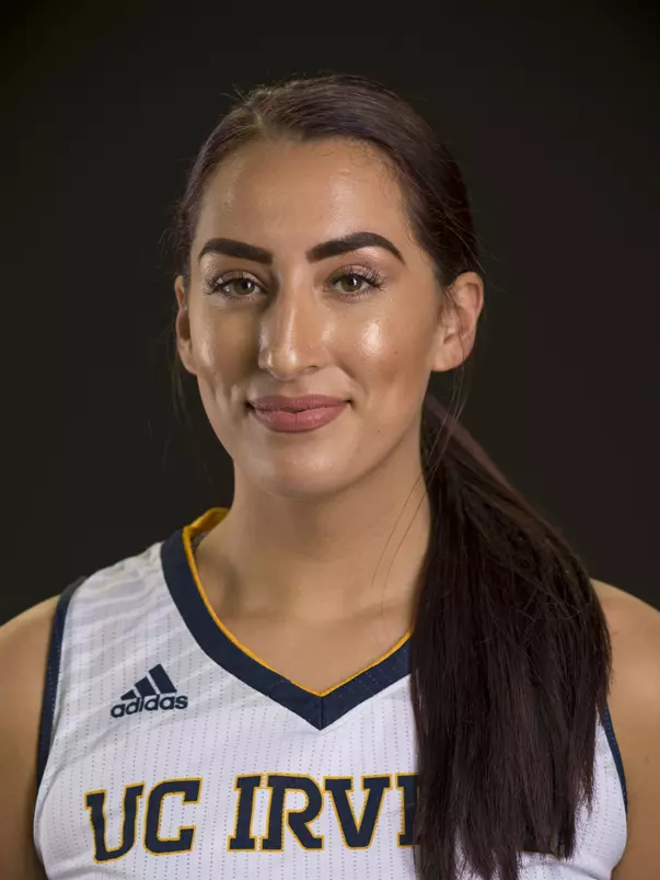 sabrina-engelstad-2017-wbb-mug