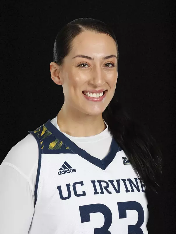 sabrina-engelstad-2018-wbb-mug