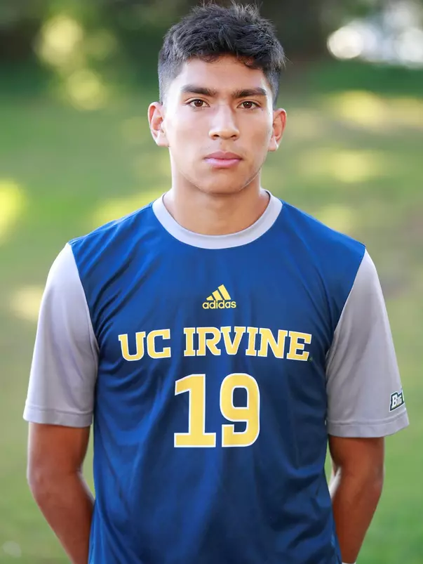 delgado-oscar-uci-msoc-2018-headshot