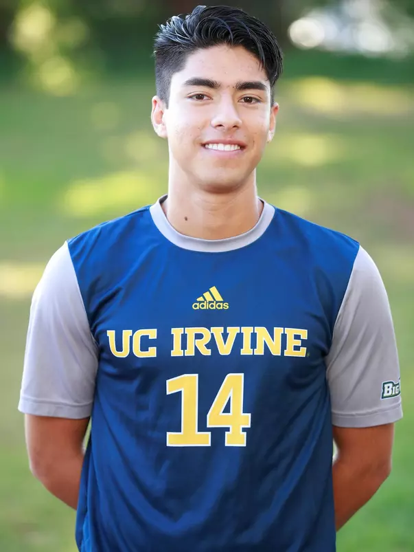 quezada-alvaro-uci-msoc-2018-headshot