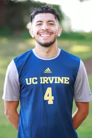 soto-jose-uci-msoc-2018-headshot