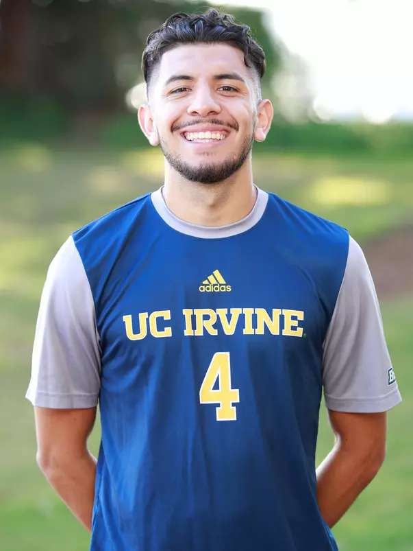 soto-jose-uci-msoc-2018-headshot