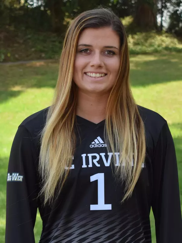 madi-puliafico-2018-wsoc-headshot