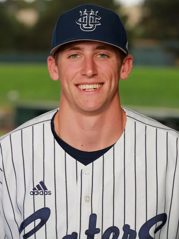 riley-kasper-uci-bsb-2020-headshot