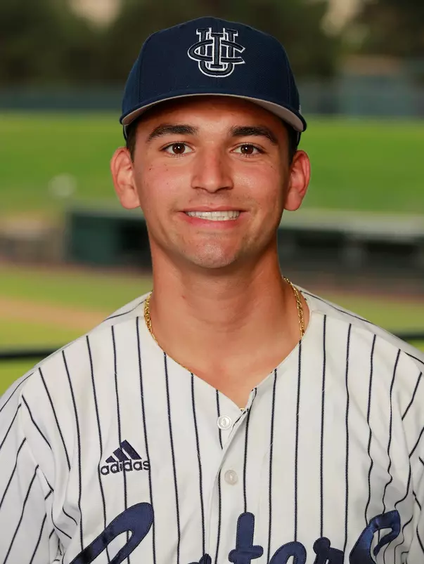 michael-frias-uci-bsb-2020-headshot