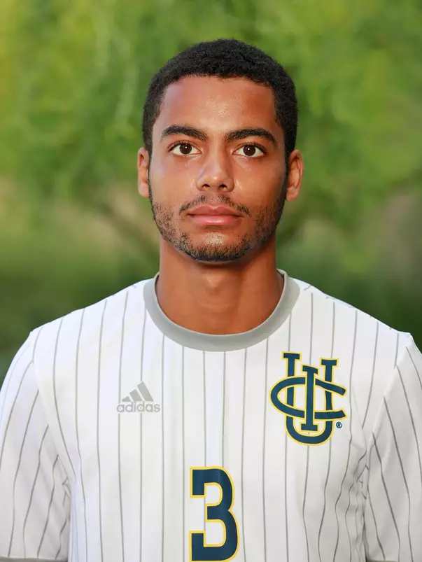 bond-flasza-christian-uci-msoc-2019-headshot