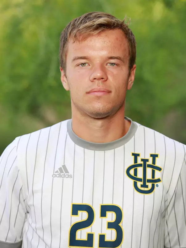 falck-victor-uci-msoc-2019-headshot
