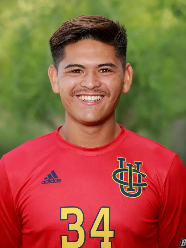 martinez-jordan-uci-msoc-2019-headshot