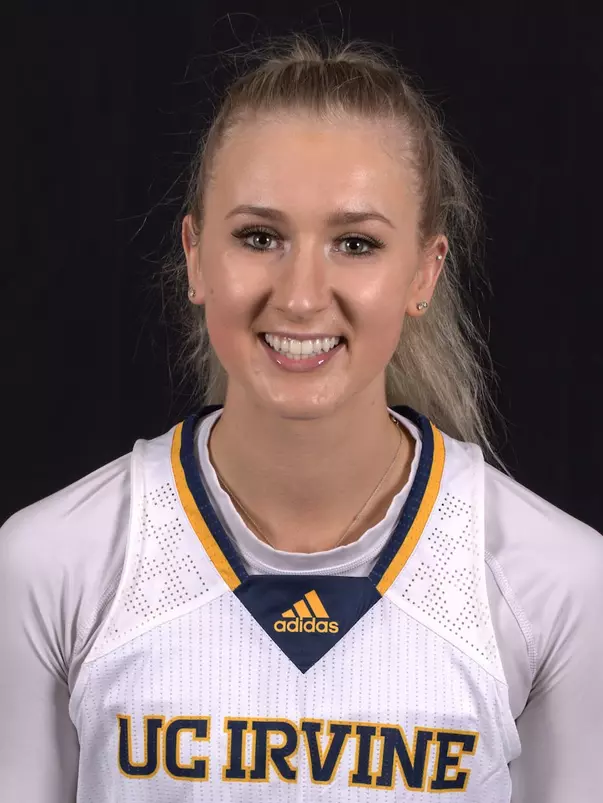 jayde-cadee-wbb-2021-mug