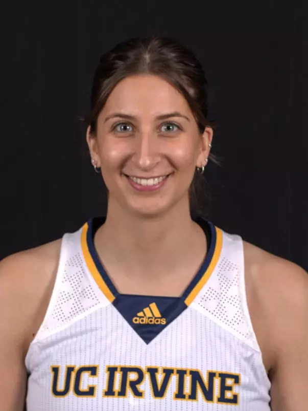 sophia-locandro-wbb-2021-mug