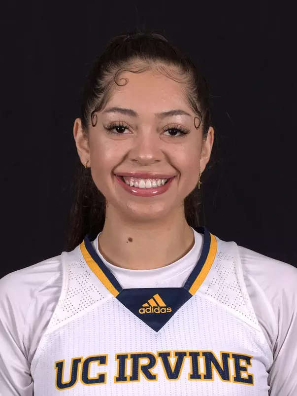 naomi-hunt-wbb-2021-mug