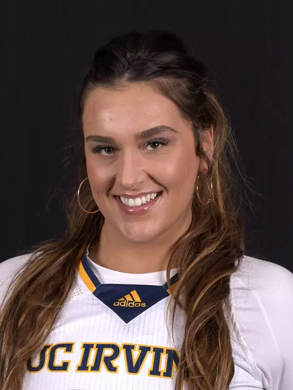 tara-dusharm-wbb-2021-mug