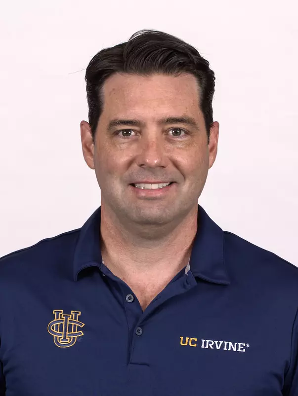 sean-brown-2021-track-head-shot