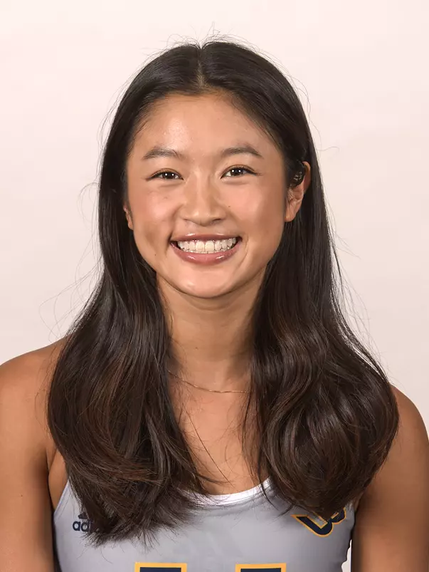 olivia-liuson-wtrack-2022-mug