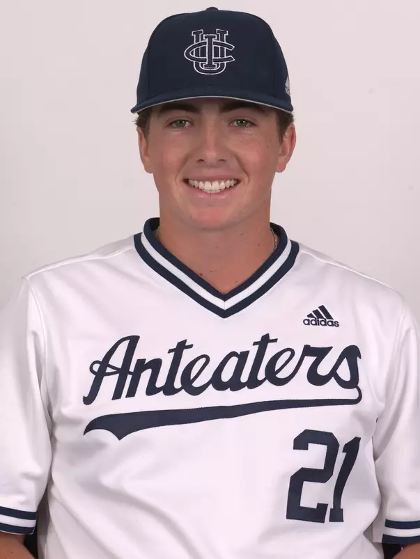 cooper-robinson-uci-bsb-2022-headshot