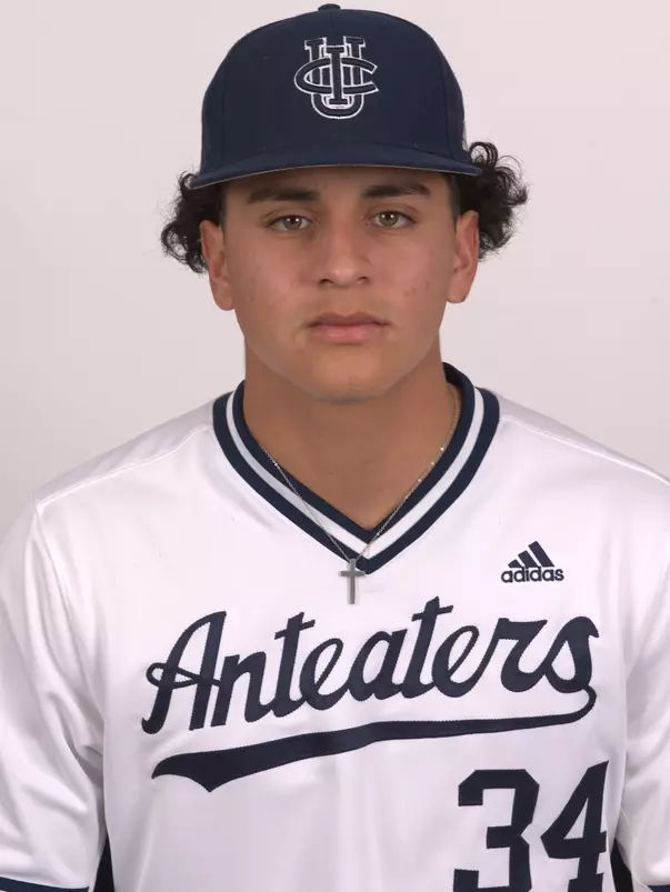 abraham-garcia-pacheco-uci-bsb-2022-headshot