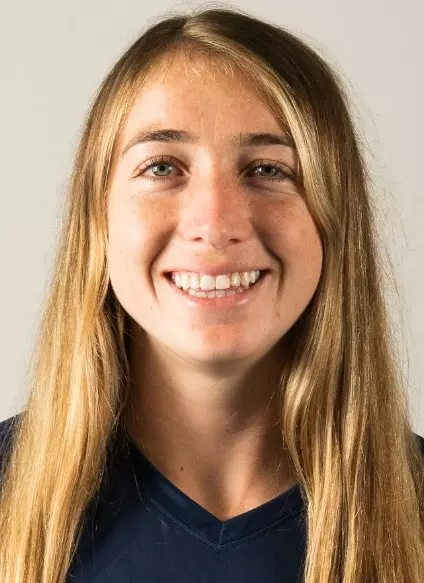 amber-huff-uci-wsoc-2022-headshot