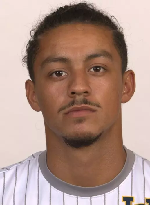 rafael-espinoza-uci-msoc-2022-headshot