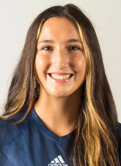 jenae-perez-uci-wsoc-2022-headshot