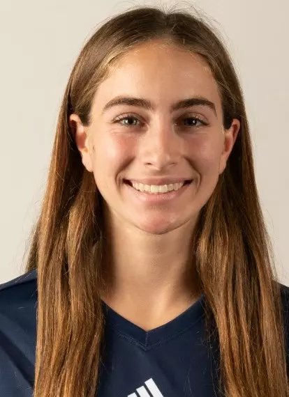 mia-colombini-uci-wsoc-2022-headshot