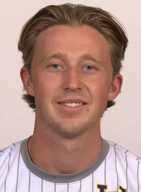 victor-sandsmark-evensen-uci-msoc-2022-headshot