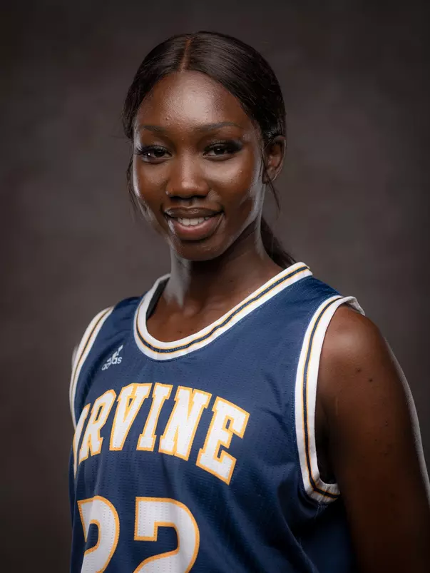 nyagoa-gony-wbb-2022-head-shot
